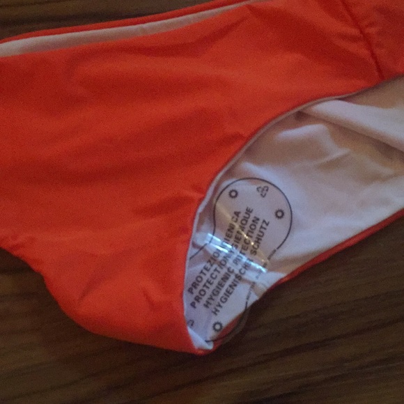 High-waisted bikini - Picture 3 of 4